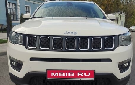 Jeep Compass II, 2017 год, 2 235 000 рублей, 10 фотография