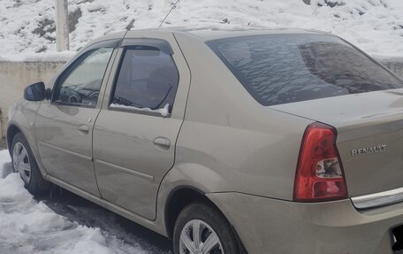 Renault Logan I, 2012 год, 670 000 рублей, 4 фотография