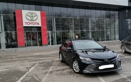 Toyota Camry, 2018 год, 2 550 000 рублей, 6 фотография