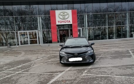 Toyota Camry, 2018 год, 2 550 000 рублей, 5 фотография