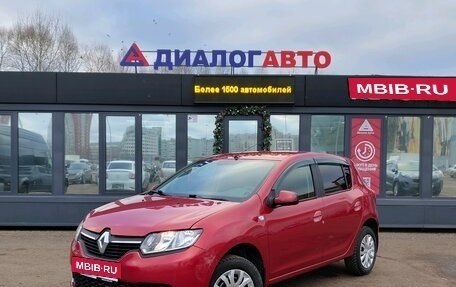 Renault Sandero II рестайлинг, 2015 год, 937 000 рублей, 2 фотография