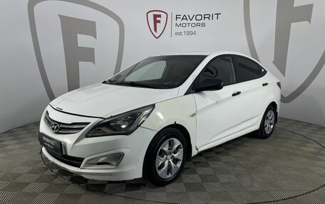 Hyundai Solaris II рестайлинг, 2015 год, 565 000 рублей, 1 фотография