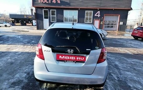 Honda Fit III, 2008 год, 650 000 рублей, 8 фотография