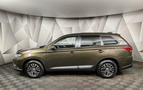 Mitsubishi Outlander III рестайлинг 3, 2020 год, 2 138 000 рублей, 5 фотография