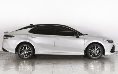 Toyota Camry, 2021 год, 3 829 000 рублей, 5 фотография