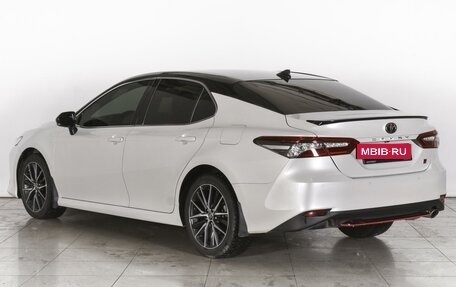 Toyota Camry, 2021 год, 3 829 000 рублей, 2 фотография