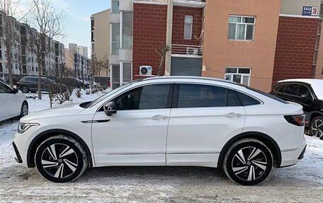 Volkswagen Tiguan II, 2021 год, 2 614 000 рублей, 2 фотография