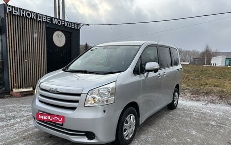 Toyota Noah III, 2008 год, 1 160 000 рублей, 3 фотография