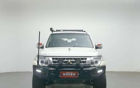 Mitsubishi Pajero IV, 2020 год, 3 850 000 рублей, 2 фотография