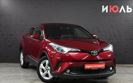 Toyota C-HR I рестайлинг, 2019 год, 2 477 000 рублей, 3 фотография