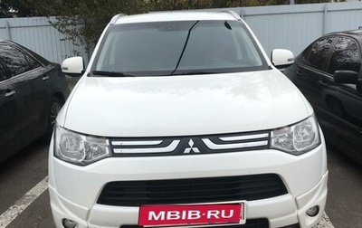 Mitsubishi Outlander III рестайлинг 3, 2012 год, 1 фотография