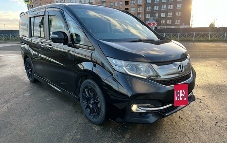 Honda Stepwgn IV, 2015 год, 2 150 000 рублей, 2 фотография