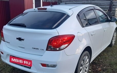 Chevrolet Cruze II, 2012 год, 717 000 рублей, 3 фотография