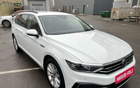 Volkswagen Passat B8 рестайлинг, 2021 год, 2 750 000 рублей, 4 фотография