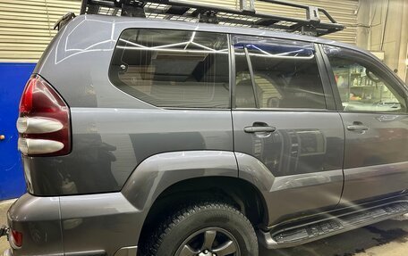 Toyota Land Cruiser Prado 120 рестайлинг, 2007 год, 2 200 000 рублей, 4 фотография