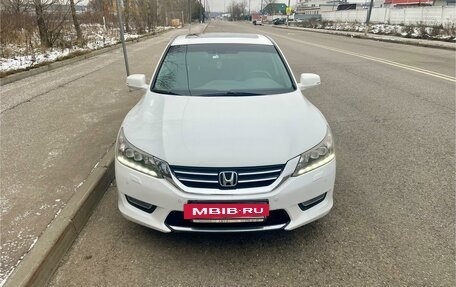 Honda Accord IX рестайлинг, 2013 год, 1 700 000 рублей, 9 фотография