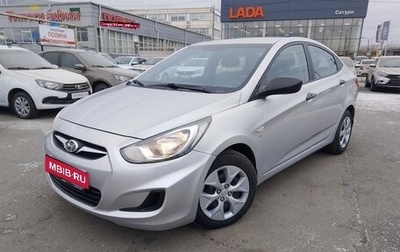 Hyundai Solaris II рестайлинг, 2013 год, 880 000 рублей, 1 фотография