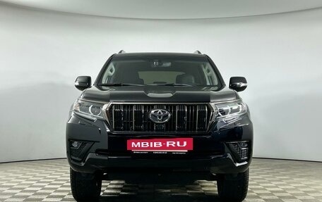 Toyota Land Cruiser Prado 150 рестайлинг 2, 2021 год, 7 399 000 рублей, 2 фотография