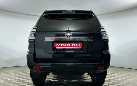 Toyota Land Cruiser Prado 150 рестайлинг 2, 2021 год, 7 399 000 рублей, 5 фотография