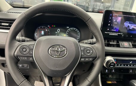 Toyota RAV4, 2024 год, 4 400 000 рублей, 12 фотография