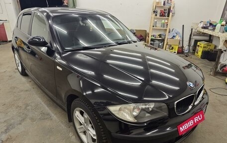 BMW 1 серия, 2009 год, 900 000 рублей, 9 фотография