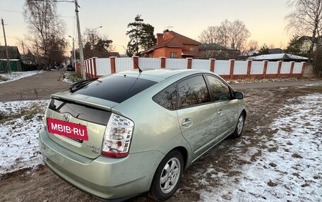 Toyota Prius, 2006 год, 750 000 рублей, 4 фотография