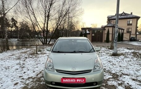 Toyota Prius, 2006 год, 750 000 рублей, 12 фотография