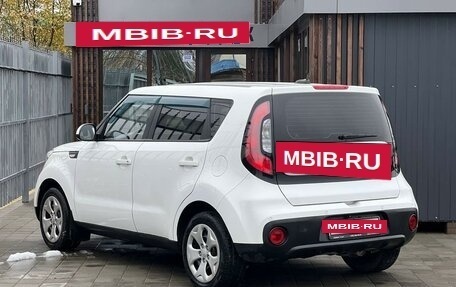 KIA Soul II рестайлинг, 2017 год, 1 390 000 рублей, 6 фотография