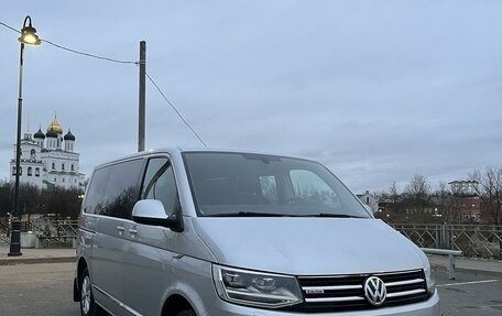 Volkswagen Caravelle T6 рестайлинг, 2016 год, 3 290 000 рублей, 4 фотография