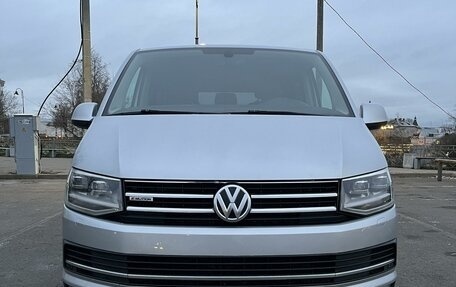 Volkswagen Caravelle T6 рестайлинг, 2016 год, 3 290 000 рублей, 5 фотография