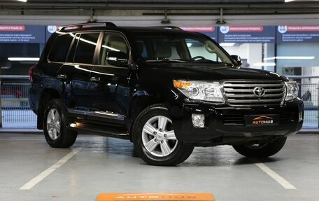 Toyota Land Cruiser 200, 2013 год, 4 100 000 рублей, 1 фотография