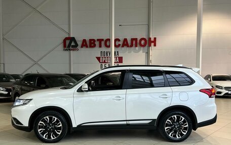 Mitsubishi Outlander III рестайлинг 3, 2021 год, 2 800 000 рублей, 2 фотография