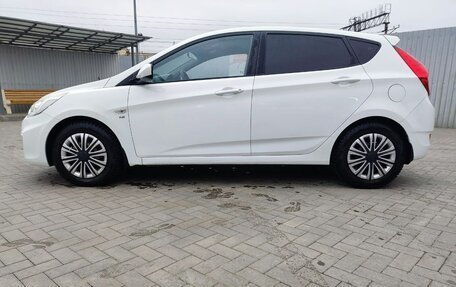 Hyundai Solaris II рестайлинг, 2013 год, 999 000 рублей, 6 фотография