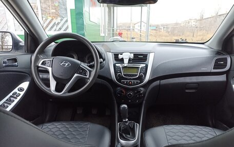 Hyundai Solaris II рестайлинг, 2013 год, 999 000 рублей, 9 фотография