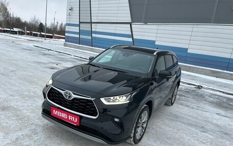 Toyota Highlander, 2024 год, 7 500 000 рублей, 4 фотография