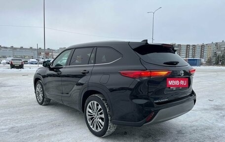 Toyota Highlander, 2024 год, 7 500 000 рублей, 11 фотография