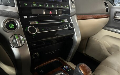 Toyota Land Cruiser 200, 2013 год, 4 100 000 рублей, 20 фотография