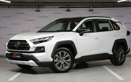 Toyota RAV4, 2024 год, 4 650 000 рублей, 2 фотография