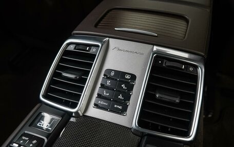 Porsche Panamera II рестайлинг, 2013 год, 4 200 000 рублей, 29 фотография