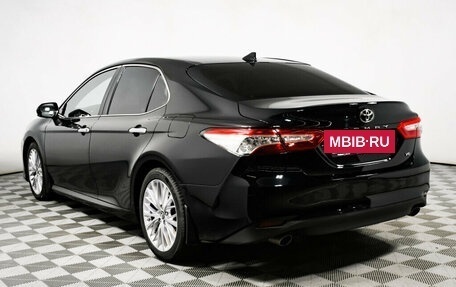 Toyota Camry, 2018 год, 3 299 000 рублей, 7 фотография