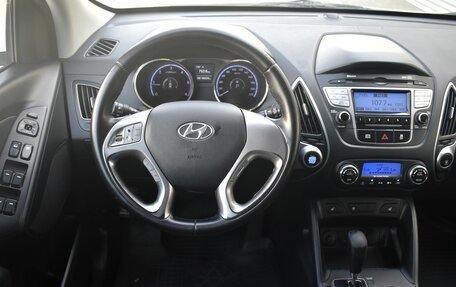 Hyundai Tucson III, 2010 год, 1 320 000 рублей, 9 фотография