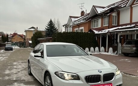 BMW 5 серия, 2016 год, 2 350 000 рублей, 2 фотография