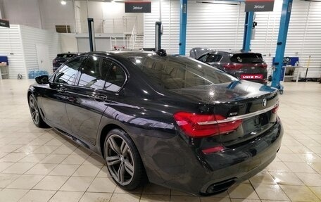 BMW 7 серия, 2018 год, 4 670 000 рублей, 4 фотография