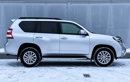 Toyota Land Cruiser Prado 150 рестайлинг 2, 2016 год, 3 995 000 рублей, 4 фотография