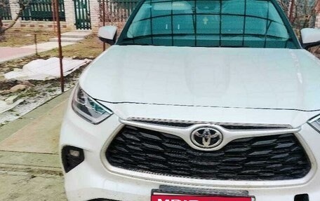 Toyota Highlander, 2023 год, 6 670 000 рублей, 6 фотография