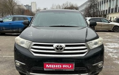 Toyota Highlander III, 2013 год, 1 490 000 рублей, 1 фотография