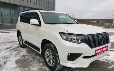 Toyota Land Cruiser Prado 150 рестайлинг 2, 2019 год, 6 200 000 рублей, 6 фотография