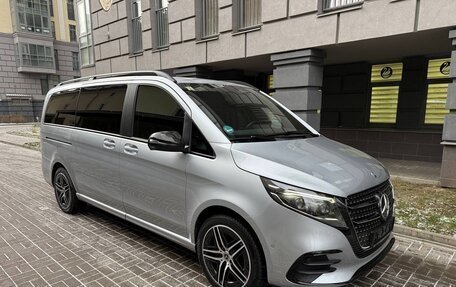 Mercedes-Benz V-Класс, 2024 год, 14 750 000 рублей, 5 фотография