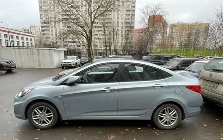 Hyundai Solaris II рестайлинг, 2011 год, 940 000 рублей, 3 фотография