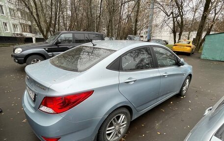 Hyundai Solaris II рестайлинг, 2011 год, 940 000 рублей, 5 фотография